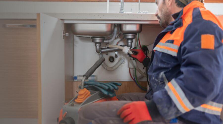 Professional tankless water heater installation services in Castleton, IL